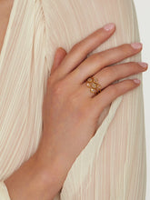 Load image into Gallery viewer, 09188f6e-723a-4206-a6e4-c4a860ac1598:2:model:women
