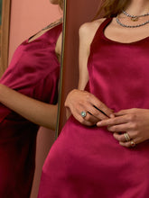 Load image into Gallery viewer, 25293aaf-fae1-4185-829f-a0551654cecd:4:model:women