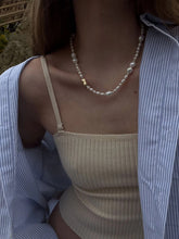 Load image into Gallery viewer, 224a2d86-7b54-49ec-a104-8a59ad11d625:7:model:women