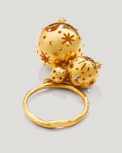 Load image into Gallery viewer, 322ebf3a-6cc9-4280-aeda-1ae4b6d7bda7:1:editorial:women
