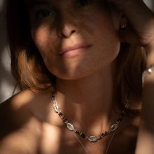 Load image into Gallery viewer, a4b7d045-d3a4-4fe4-9f5c-87d8fc9423e0:2:model:women
