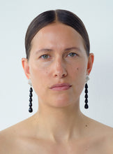 Load image into Gallery viewer, 16d81fa8-0551-4d20-8f82-50b9d688045c:1:model:women

