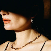 Load image into Gallery viewer, 004ae7f1-8d5c-4ba3-8ddd-288442efa32a:1:model:women
