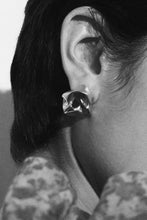 Load image into Gallery viewer, a80d5aa4-7074-4754-8539-e43987010bab:2:model:women
