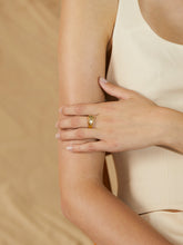 Load image into Gallery viewer, e681c1f4-8ad9-4cfe-922a-c1c2677fd265:1:editorial:women
