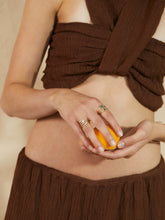 Load image into Gallery viewer, e532316d-6251-449a-b636-7f4d2d75c8ea:1:editorial:women
