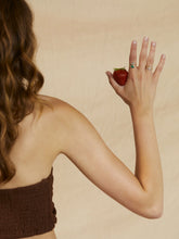Load image into Gallery viewer, f0fd2859-ac88-471a-9abd-5f4a1f043d1a:1:editorial:women
