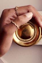 Load image into Gallery viewer, f3313e36-c189-47fb-9be9-8658f72e0bed:1:editorial:women

