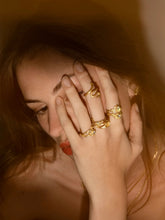 Load image into Gallery viewer, f8260bf0-4457-41c1-8ab6-d41ad7569253:6:editorial:women
