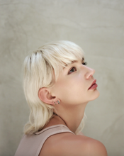 Load image into Gallery viewer, a4643e0e-c095-48d8-aa3d-6c69e7f5bc28:1:model:women
