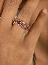 Load image into Gallery viewer, b21337f7-e120-428c-a19d-611193daae69:1:model:women
