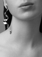 Load image into Gallery viewer, 0d73b22f-3033-4a93-ad33-581f8c74ac07:3:model:women
