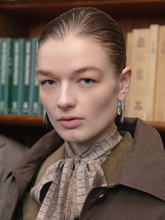 Load image into Gallery viewer, 458a32ad-9a47-43de-a120-702c3355707e:1:editorial:women
