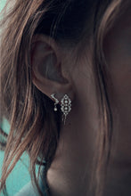 Load image into Gallery viewer, 0ccc61f0-aa5a-433d-be67-107ea818a846:2:editorial:women
