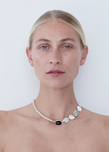 Load image into Gallery viewer, 1eb47871-0e6f-46e7-b5d1-18eb6745f573:1:model:women
