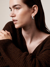 Load image into Gallery viewer, 8c61fe12-c8e8-4ef6-90c0-b5f11fc0a082:3:model:women

