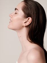 Load image into Gallery viewer, 412f7f79-faa4-4271-8875-0dcb8582049c:3:model:women
