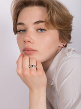 Load image into Gallery viewer, 1e9b5429-2366-45d7-b8a5-87b92fe91f6f:4:model:women
