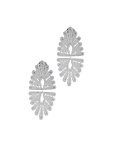 Load image into Gallery viewer, The guipure topaz
