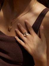 Load image into Gallery viewer, b0cccf55-d9de-4641-b529-863e21d8ba74:4:editorial:women
