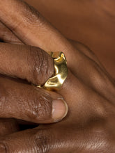 Load image into Gallery viewer, 971dfd8e-75ab-45f1-ac57-46de6649554e:1:model:women
