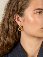 Load image into Gallery viewer, Rollo link earrings
