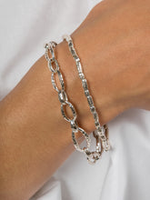 Load image into Gallery viewer, Oval link nomad bracelet
