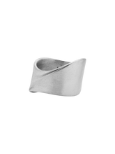 Load image into Gallery viewer, Sharch solid ring silver
