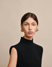 Load image into Gallery viewer, ad210f8f-f48c-4ba9-b08b-f48c4ccca434:4:editorial:women
